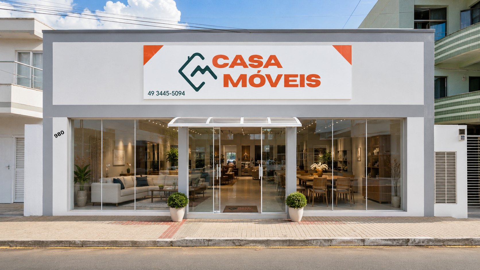 Fachada real da loja Casa Móveis, com o letreiro da marca